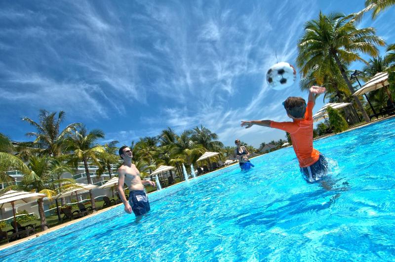 Sea Links Beach Hotel image