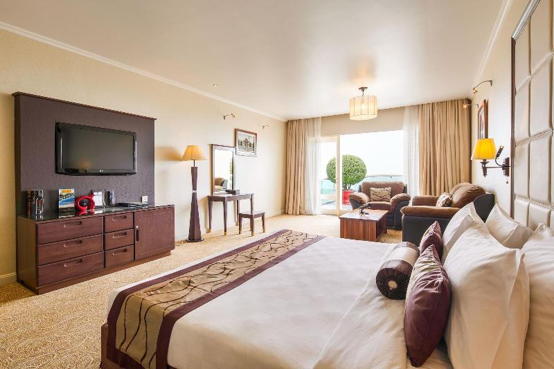 Sea Links Beach Hotel image