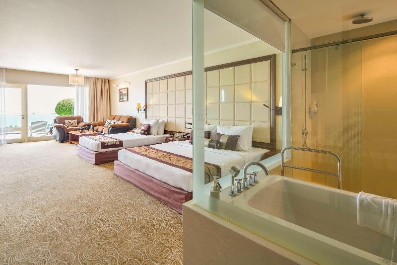 Sea Links Beach Hotel image