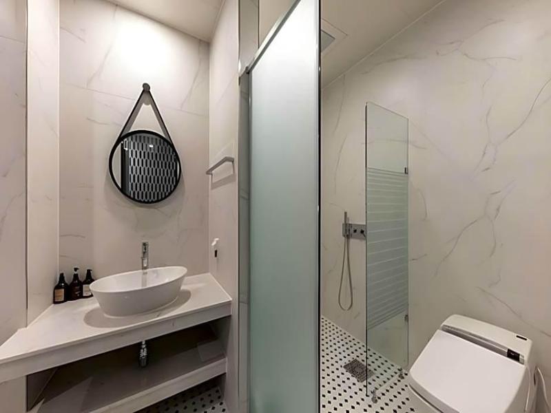 Brown Dot Hotel Deokcheon image