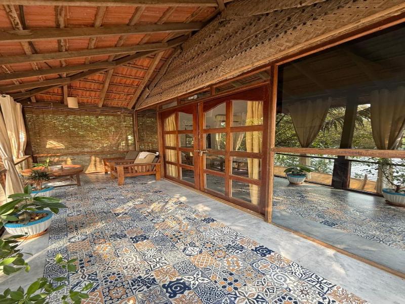 The Bay Agonda — exterior view
