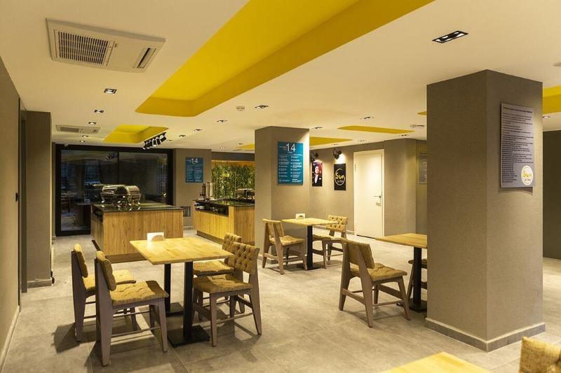 Sun Suit Hotel image