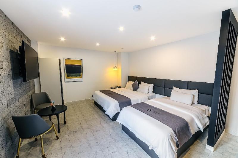Gray Hotel image