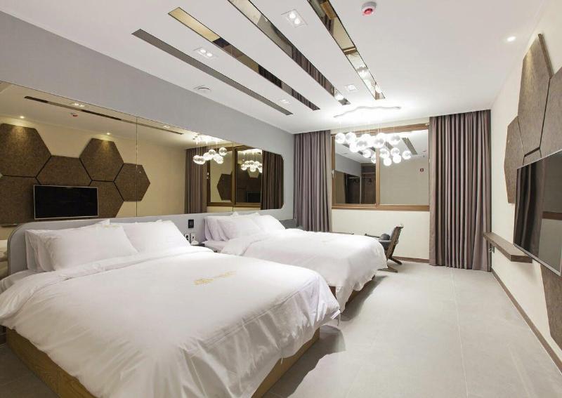 Yeosu Stay Hotel image