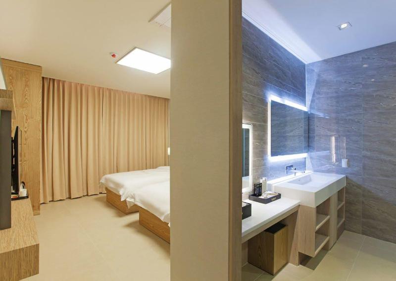 Yeosu Stay Hotel image