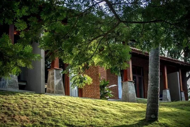 Victoria Golf And Country Resort image