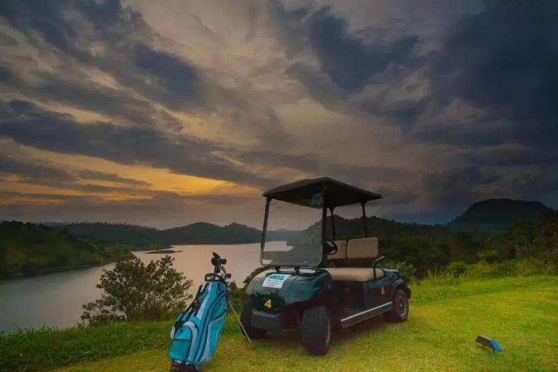Victoria Golf And Country Resort image