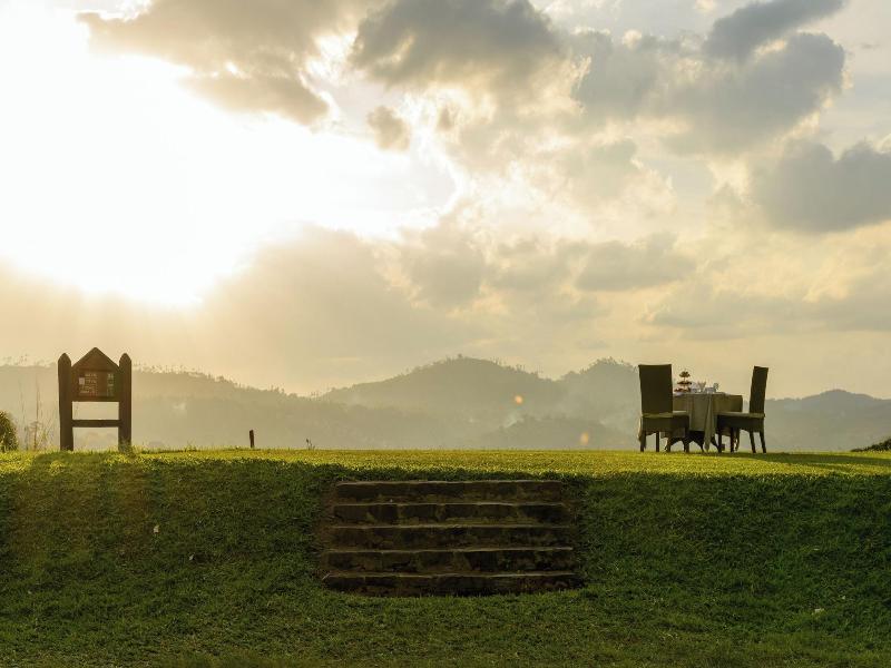 Victoria Golf And Country Resort image