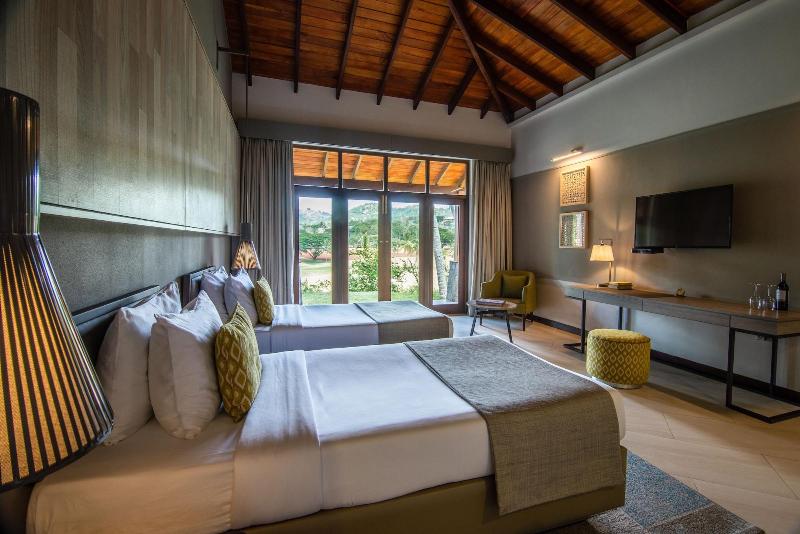 Victoria Golf And Country Resort image