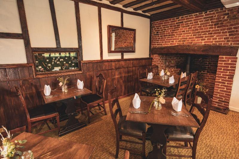 Bull Auberge image