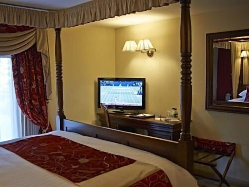 Bull Auberge image