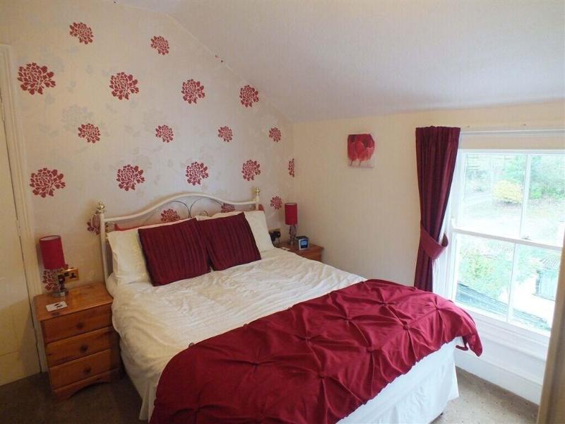 Glan Heulog Guest House image