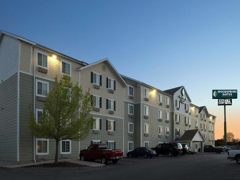 Woodspring Suites San Antonio Fort Sam image