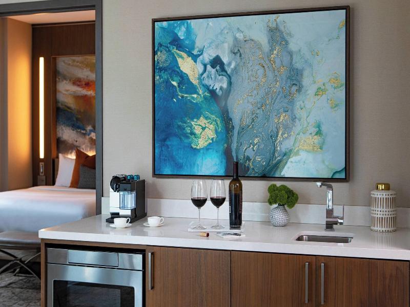 Courtyard by Marriott New York Manhattan/Midtown W image
