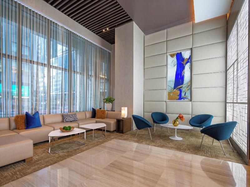 Courtyard by Marriott New York Manhattan/Midtown W image