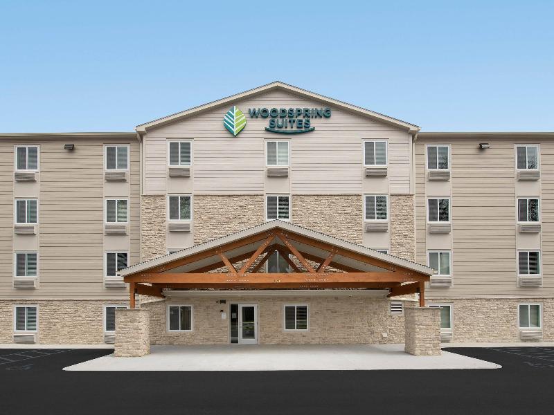 Woodspring Suites Merrillville image