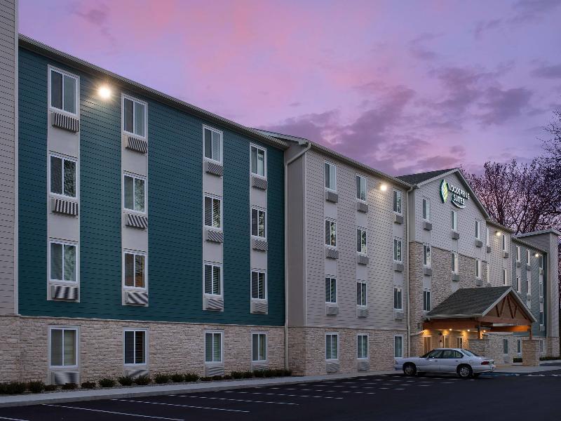 Woodspring Suites Merrillville image