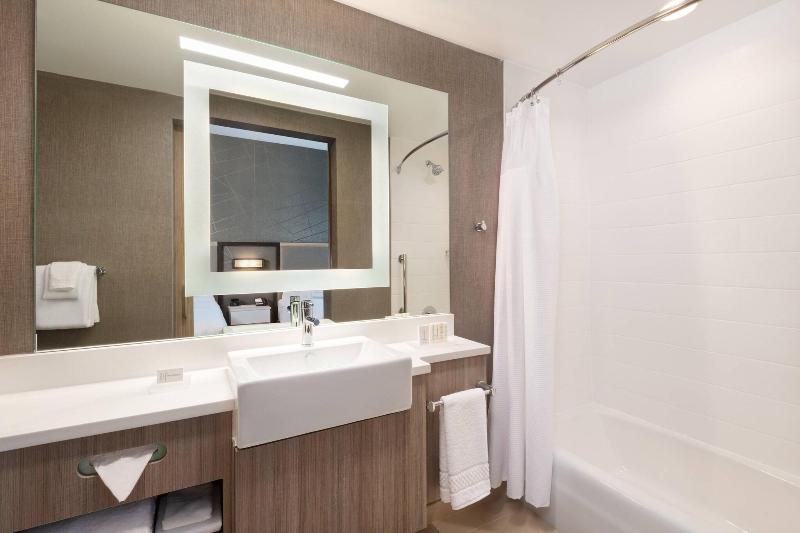Springhill Suites By Marriott Tifton image