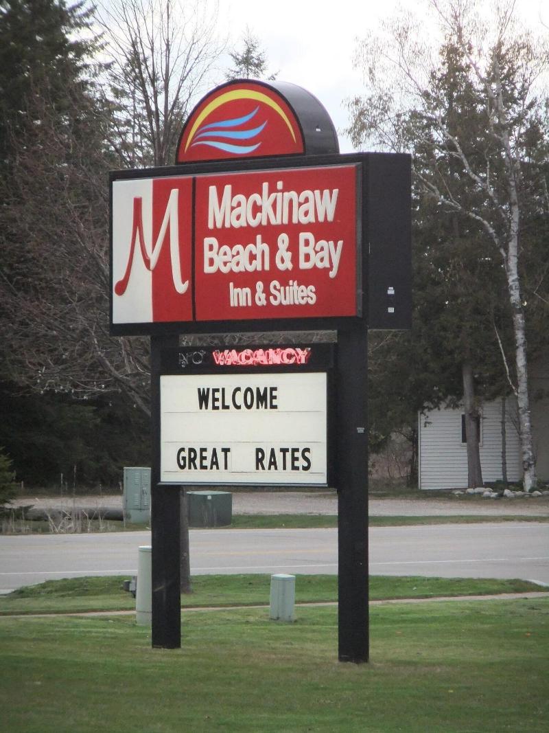 Mackinaw Beach & Bay Inn & Suites image