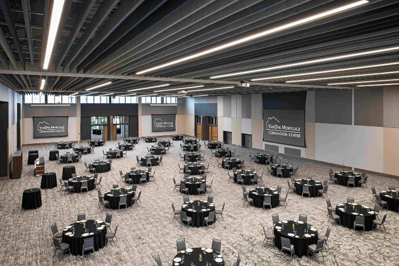 Delta Hotels By Marriott Muskegon Lakeshore Conven image