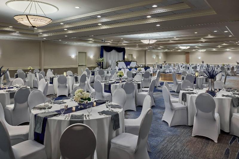 Delta Hotels By Marriott Muskegon Lakeshore Conven image