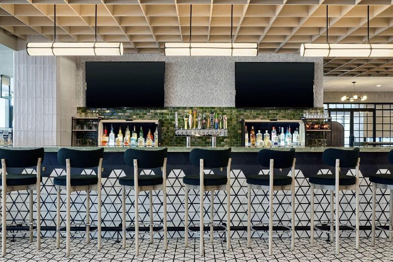 Delta Hotels By Marriott Muskegon Lakeshore Conven image
