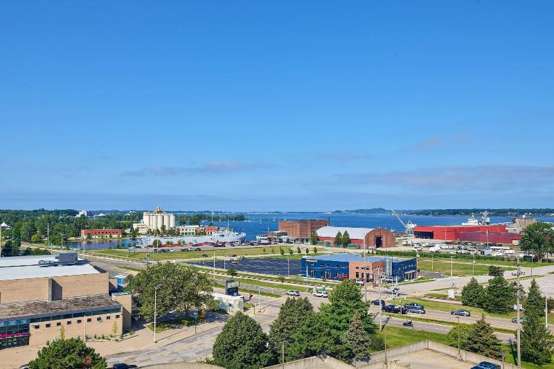 Delta Hotels By Marriott Muskegon Lakeshore Conven image