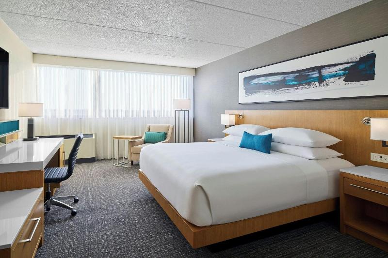 Delta Hotels By Marriott Muskegon Lakeshore Conven image