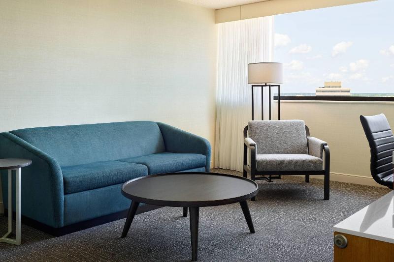 Delta Hotels By Marriott Muskegon Lakeshore Conven image