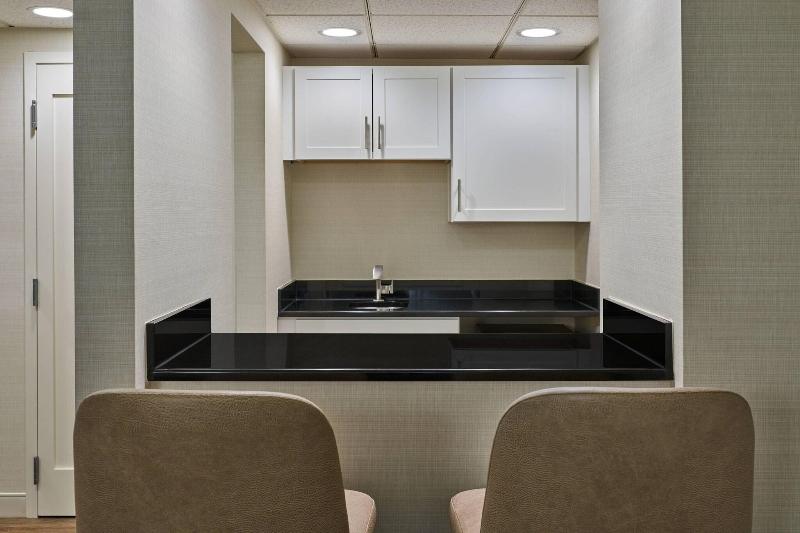Delta Hotels By Marriott Muskegon Lakeshore Conven image