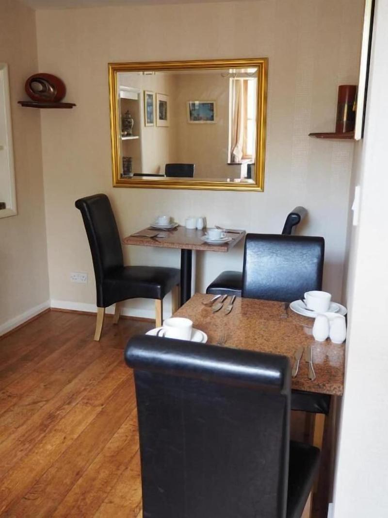 High Hedges Guest House image