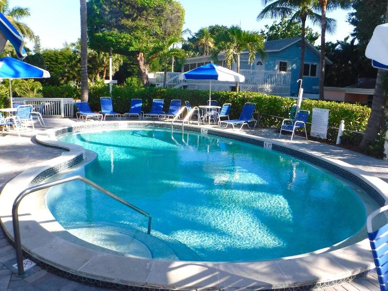 Waterside Inn On The Beach
