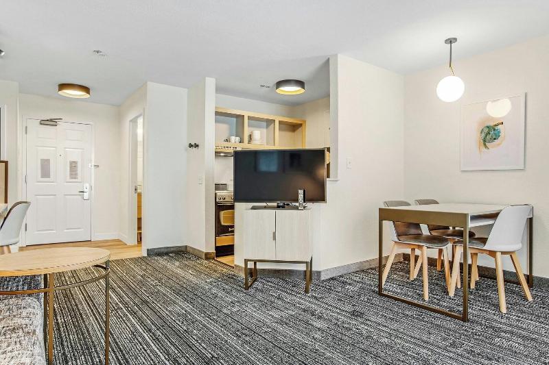 Towneplace Suites By Marriott Mobile image