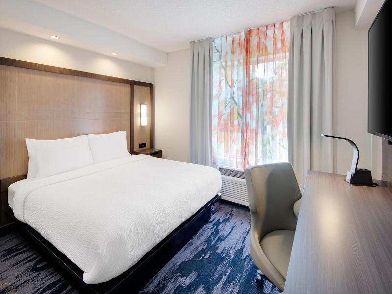 Studio, 1 King Bed with Sofa bed (Hearing Accessible) (1 King Bed and 1 Double Sofa Bed)