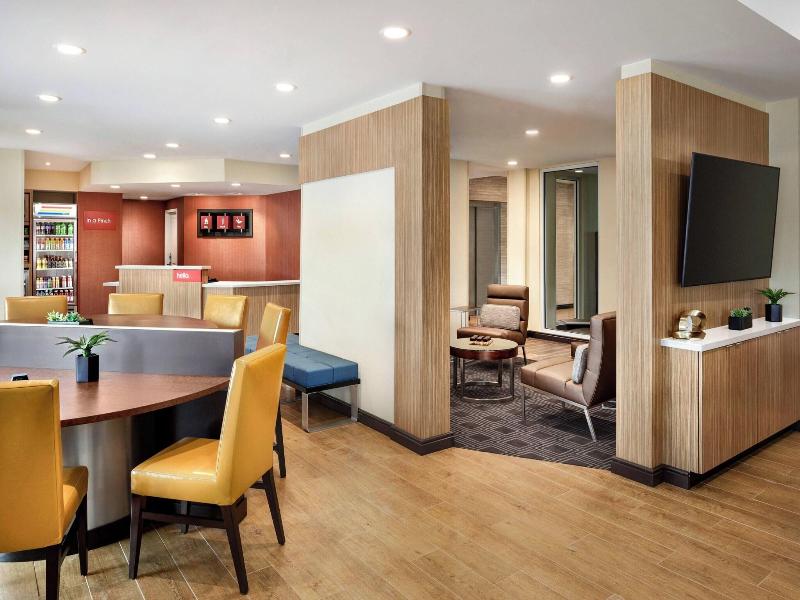Towneplace Suites By Marriott Milwaukee Grafton image