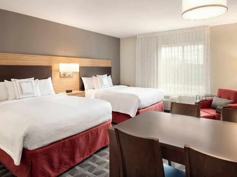 Towneplace Suites By Marriott Milwaukee Grafton image