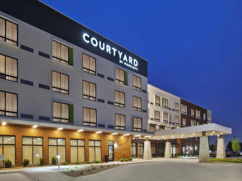 Courtyard by Marriott St. Joseph Benton Harbor image