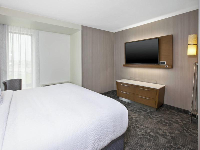 Courtyard by Marriott St. Joseph Benton Harbor image