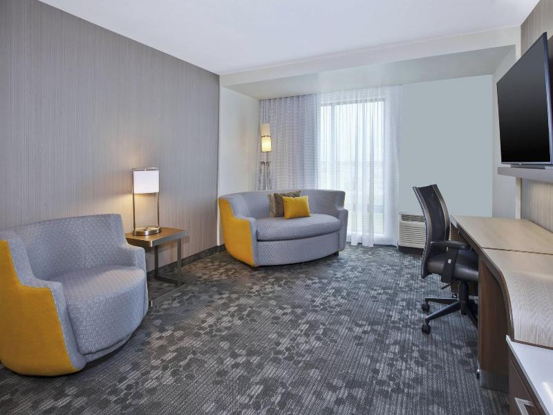Courtyard by Marriott St. Joseph Benton Harbor image