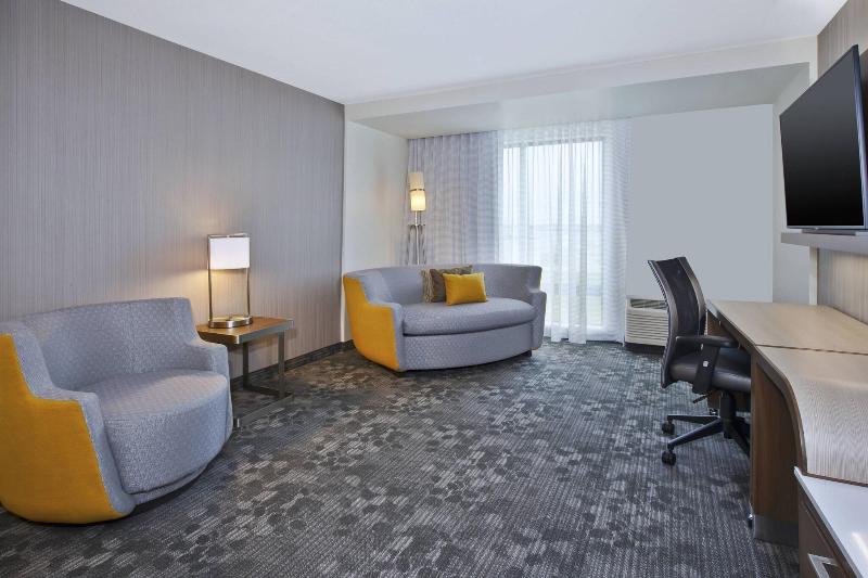 Courtyard by Marriott St. Joseph Benton Harbor image