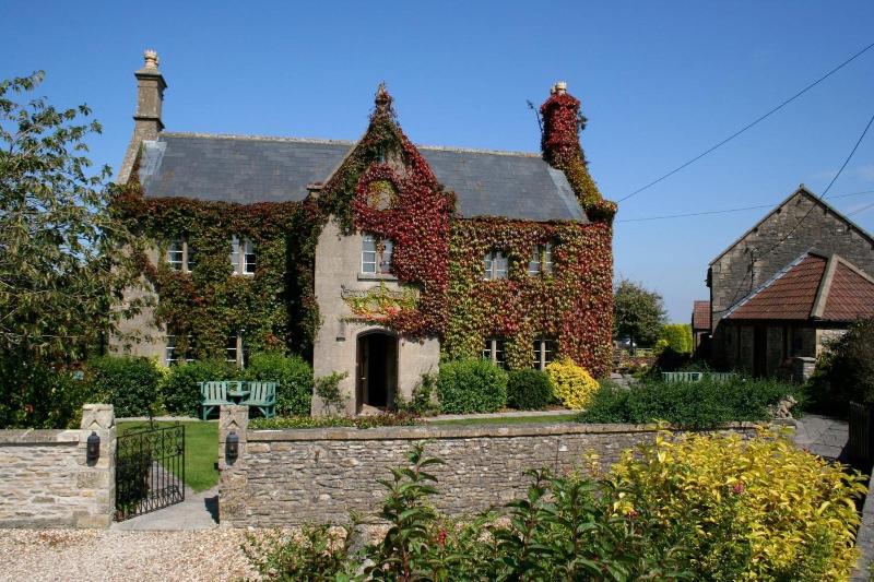Toghill House Farm image