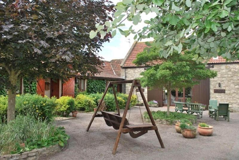 Toghill House Farm image