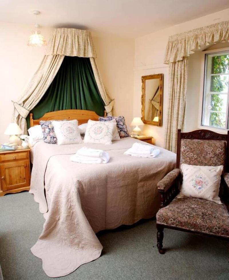 Toghill House Farm image