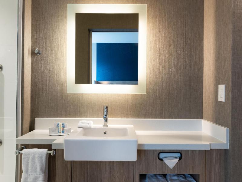 Springhill Suites By Marriott Elizabethtown image
