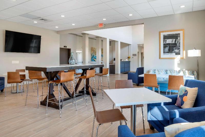 Executive Inn & Suites Park Avenue image