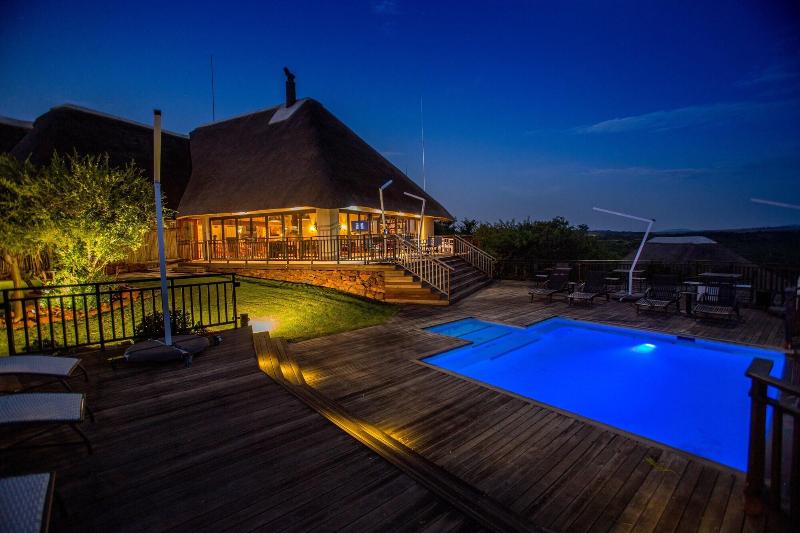 Umzolozolo Private Safari Lodge