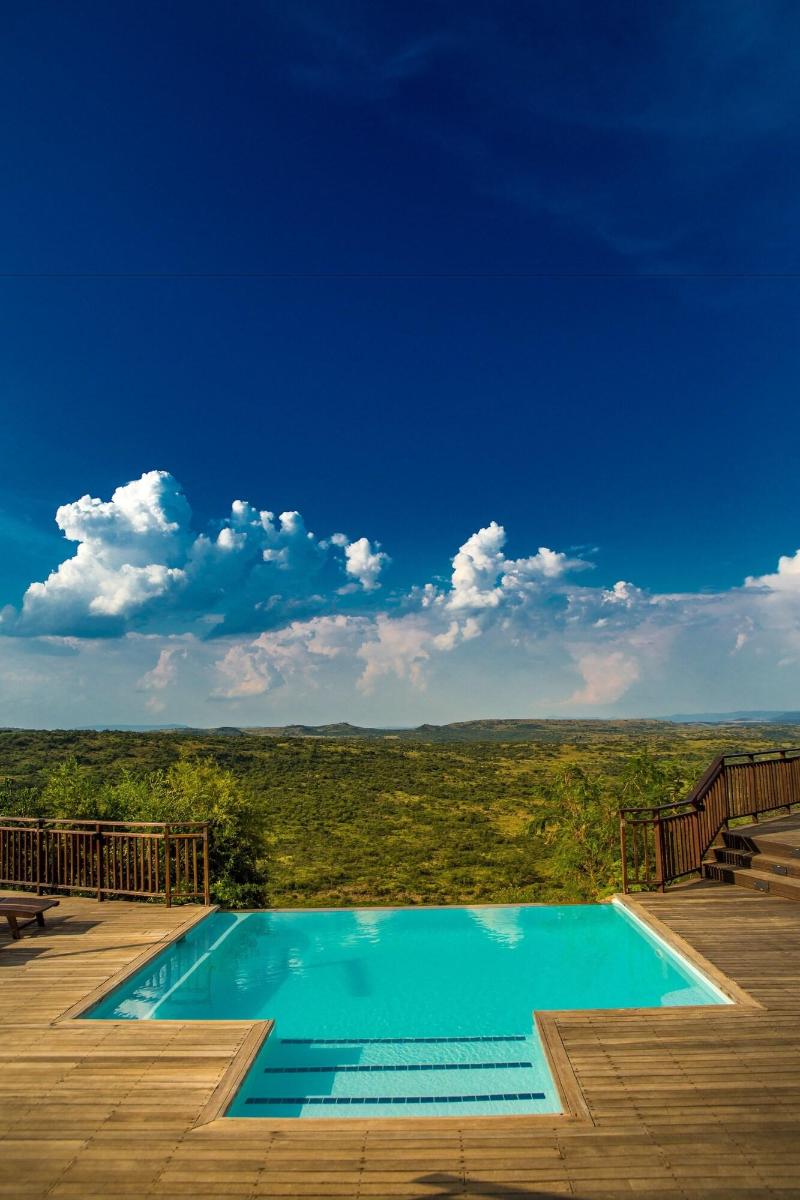 Umzolozolo Private Safari Lodge