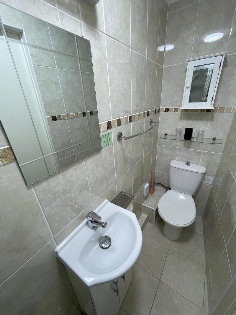 The Ashleigh Guesthouse image