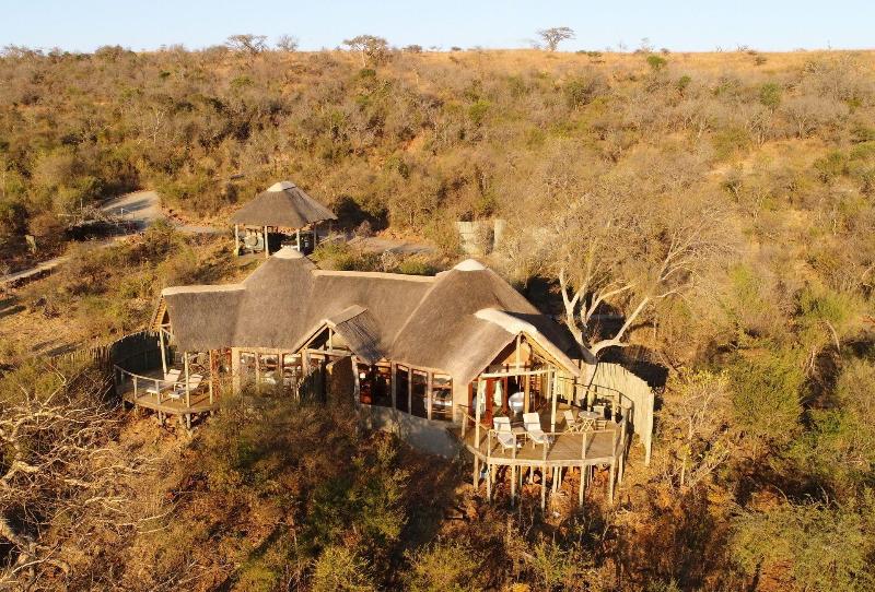 Nambiti Plains Private Game Lodge