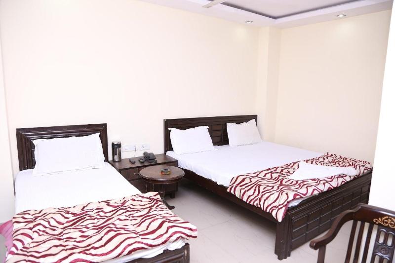 Hotel Apple Villa image